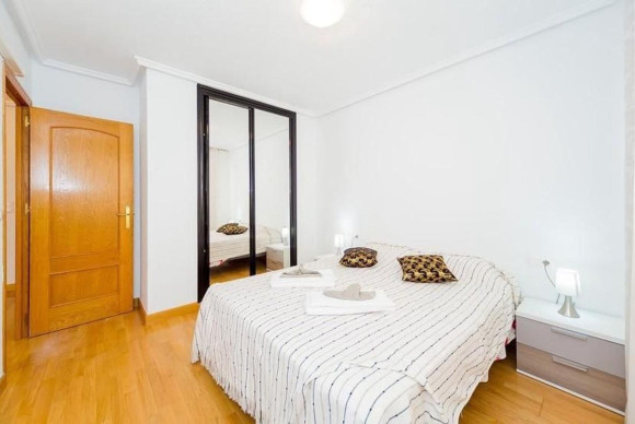 Reventa - Apartamento / piso - Torrevieja - torrevieja