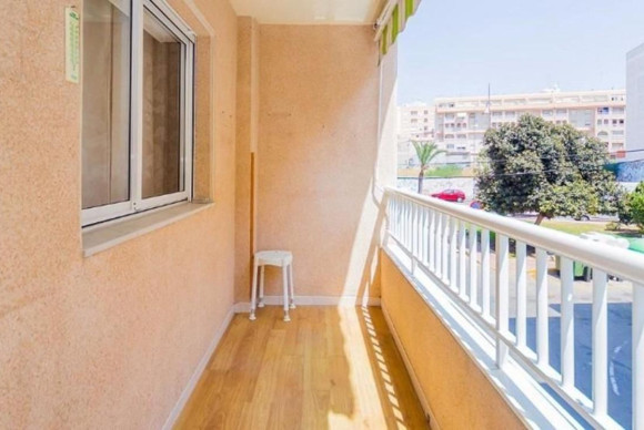 Reventa - Apartamento / piso - Torrevieja - torrevieja