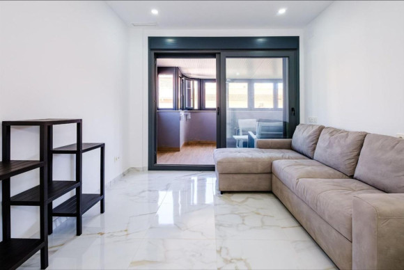Resale - Apartment  - Torrevieja - torrevieja