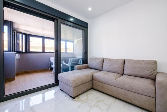 Resale - Apartment  - Torrevieja - torrevieja