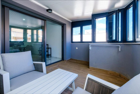 Resale - Apartment  - Torrevieja - torrevieja