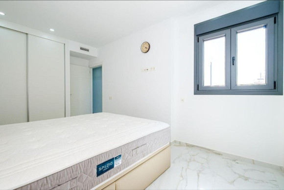 Resale - Apartment  - Torrevieja - torrevieja
