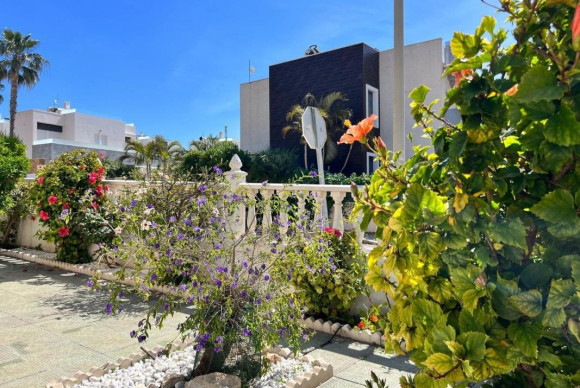Herverkoop - Villa - Torrevieja - torrevieja