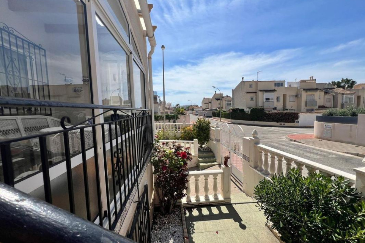Herverkoop - Villa - Torrevieja - torrevieja