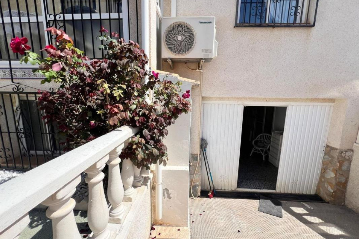 Herverkoop - Villa - Torrevieja - torrevieja
