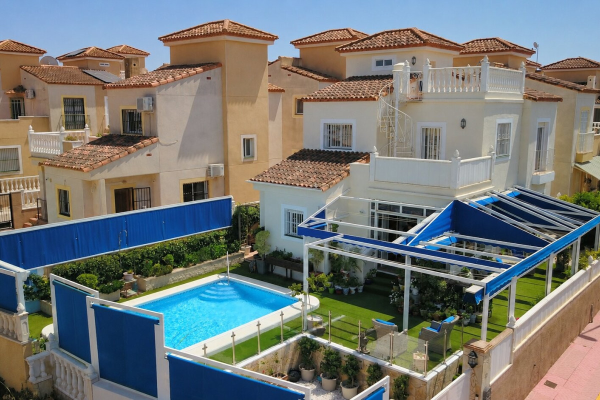 Herverkoop - Vrijstaande Villa - Algorfa - Montebello
