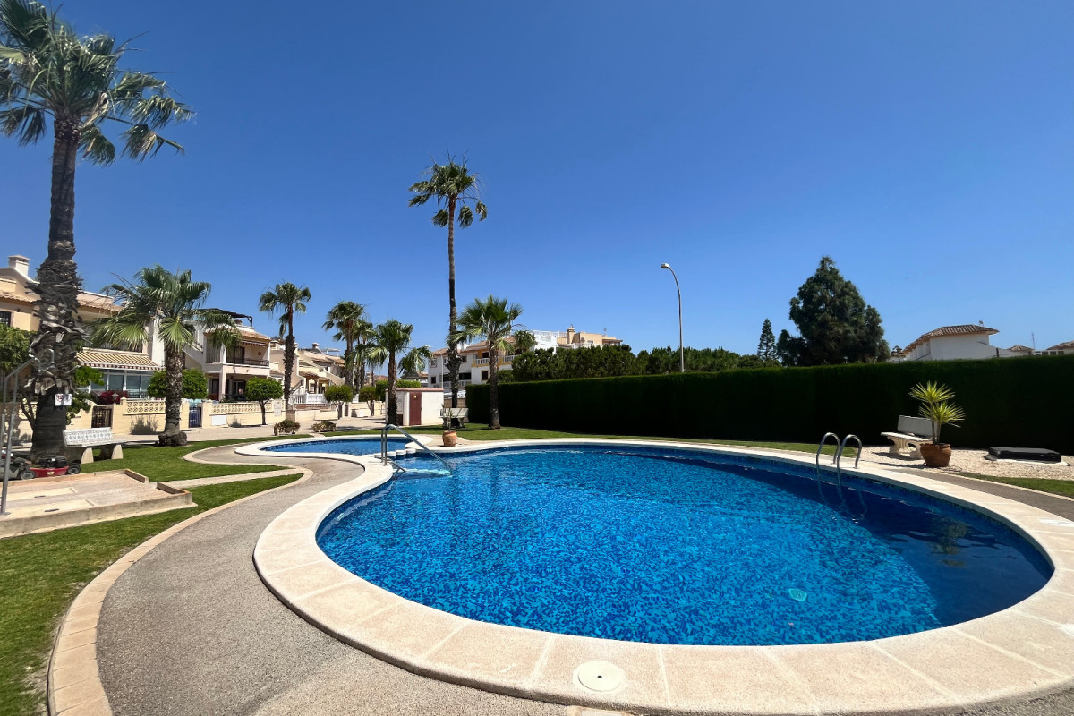 Reventa - Quad house - Orihuela Costa - Playa Flamenca