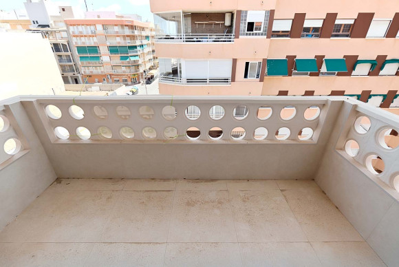 Herverkoop - Appartement  - Torrevieja - Torre La Mata