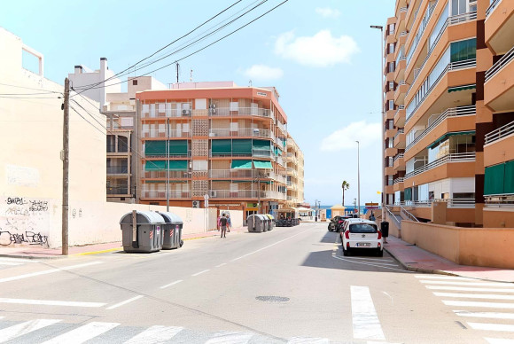 Herverkoop - Appartement  - Torrevieja - Torre La Mata