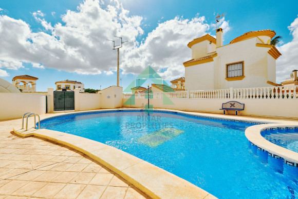 Herverkoop - Vrijstaande Villa - Pinar de Campoverde - Pinar de Campoverde - Village