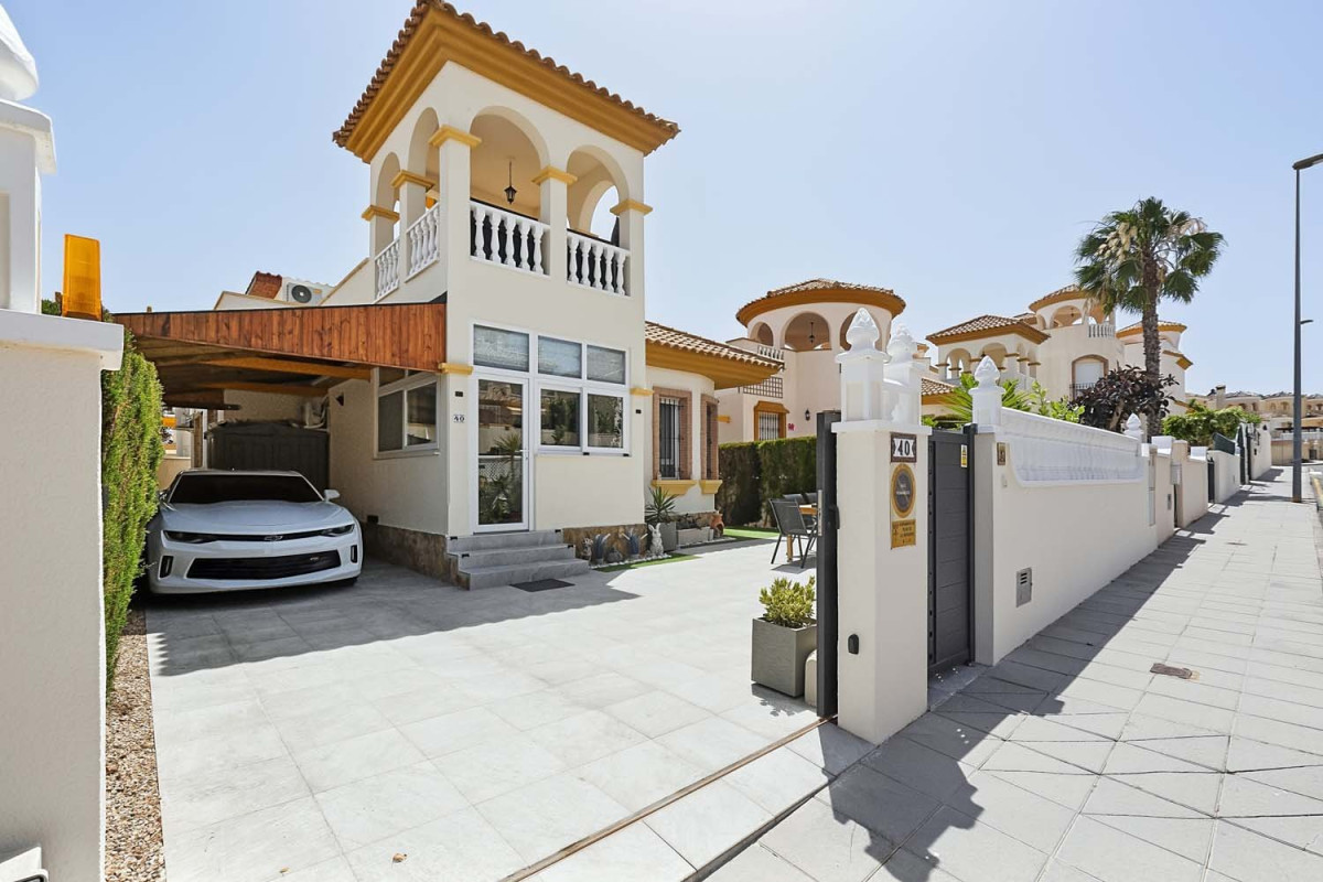 Herverkoop - Vrijstaande Villa - Pinar de Campoverde - Pinar de Campoverde - Village