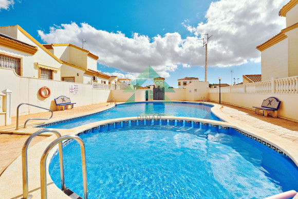 Herverkoop - Vrijstaande Villa - Pinar de Campoverde - Pinar de Campoverde - Village