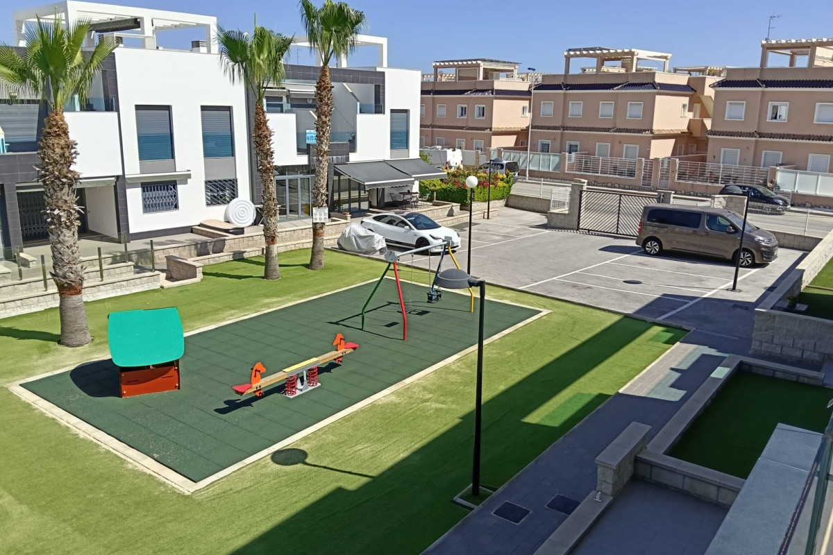 Herverkoop - Appartement  - Orihuela Costa - Punta Prima