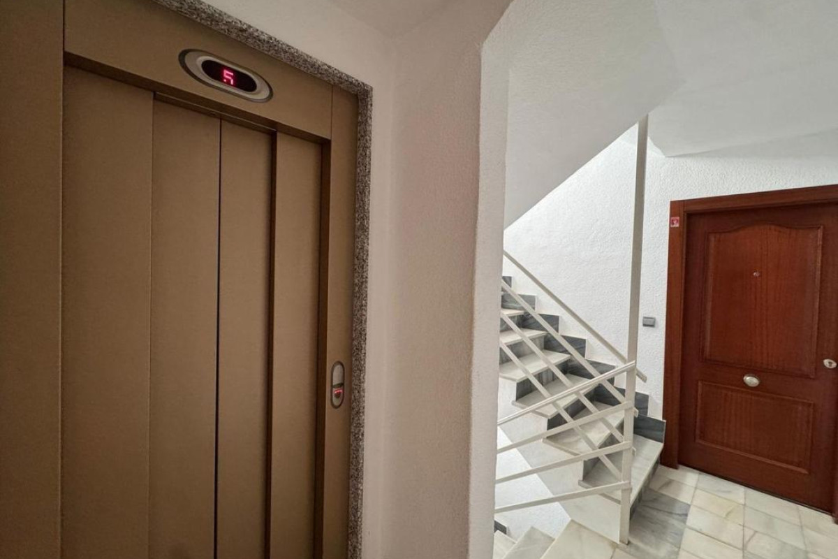 Resale - Apartment  - Torrevieja - torrevieja