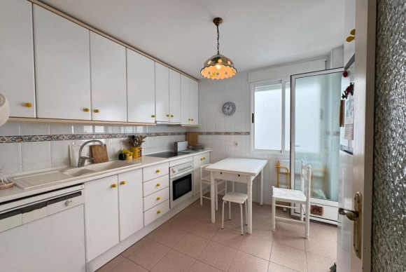 Resale - Apartment  - Torrevieja - torrevieja