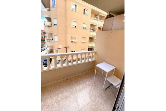 Herverkoop - Appartement  - Torrevieja - torrevieja