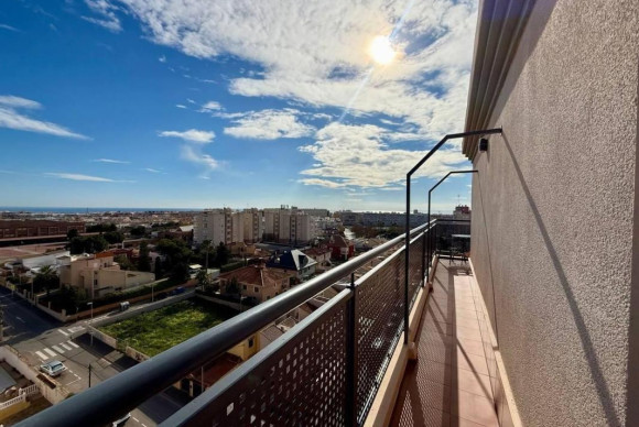 Reventa - Apartamento / piso - Torrevieja - torrevieja