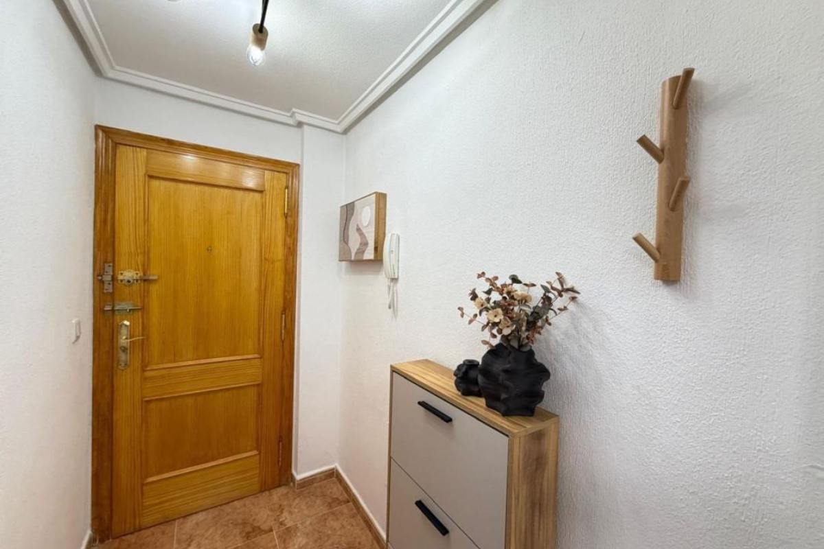 Reventa - Apartamento / piso - Torrevieja - torrevieja