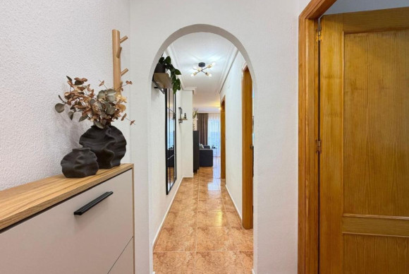 Reventa - Apartamento / piso - Torrevieja - torrevieja
