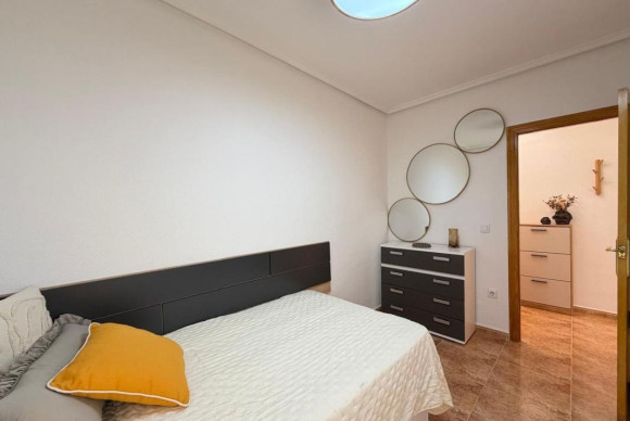 Reventa - Apartamento / piso - Torrevieja - torrevieja