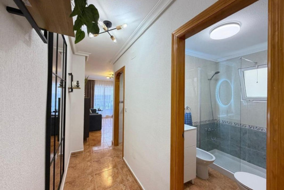 Reventa - Apartamento / piso - Torrevieja - torrevieja