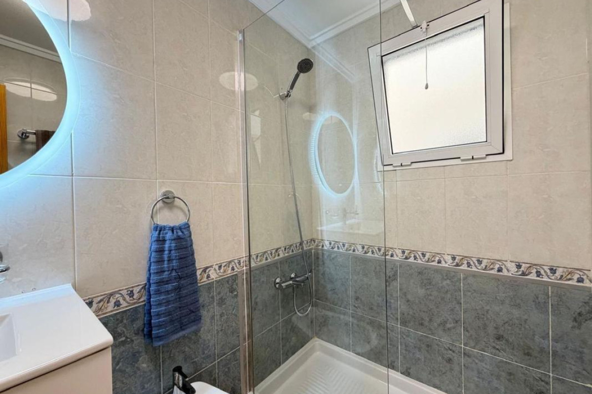 Reventa - Apartamento / piso - Torrevieja - torrevieja