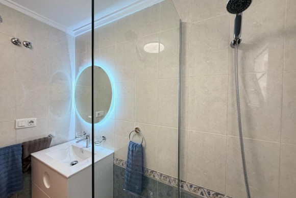 Reventa - Apartamento / piso - Torrevieja - torrevieja
