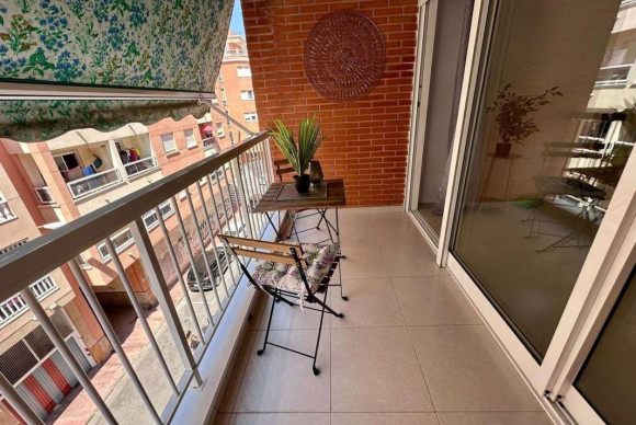 Resale - Apartment  - Torrevieja - torrevieja