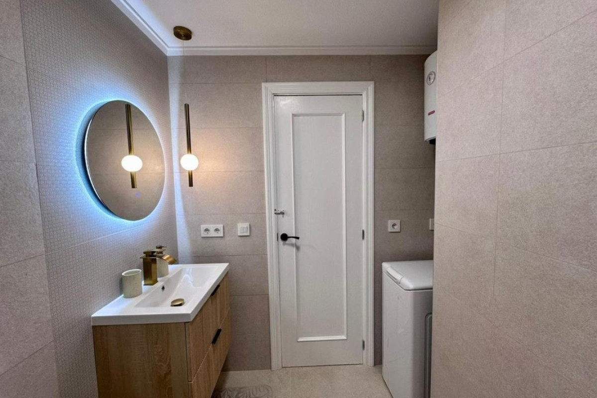 Resale - Apartment  - Torrevieja - torrevieja