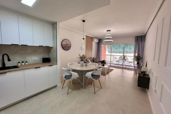 Resale - Apartment  - Torrevieja - torrevieja