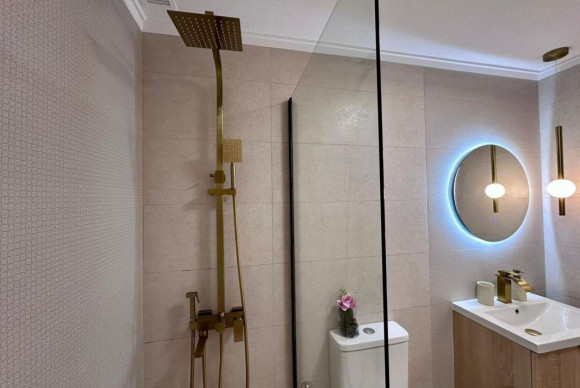 Resale - Apartment  - Torrevieja - torrevieja