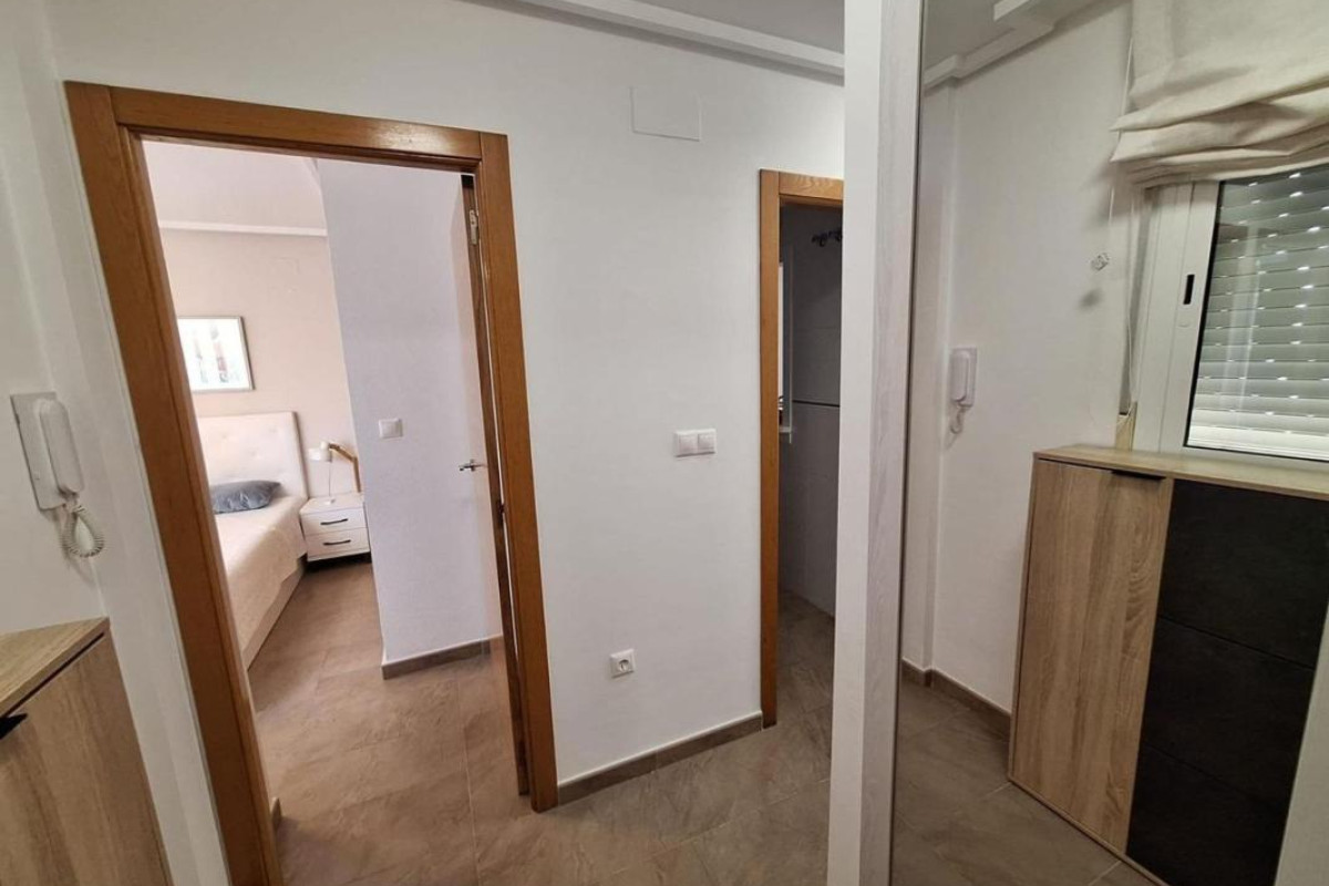Reventa - Apartamento / piso - Torrevieja - torrevieja