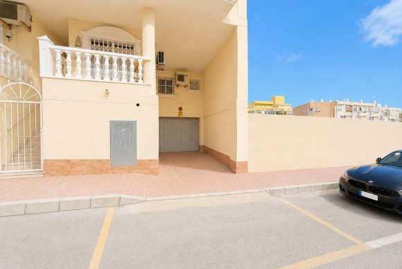 Long Term Rental - Garaje - Torrevieja - Centro