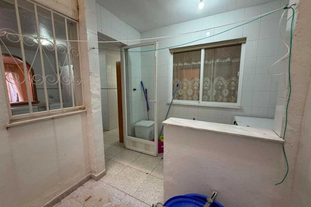 Resale - Apartment  - Torrevieja - torrevieja