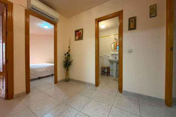 Resale - Apartment  - Torrevieja - torrevieja