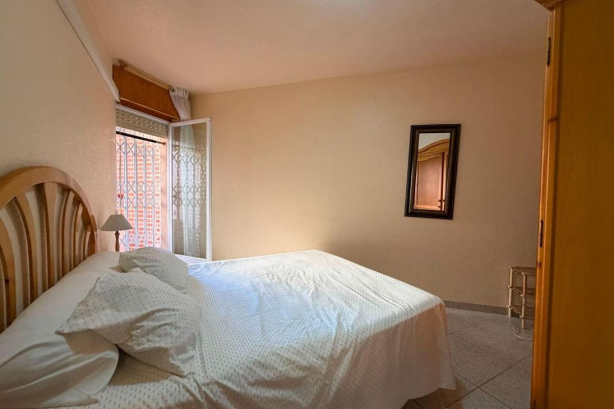 Resale - Apartment  - Torrevieja - torrevieja