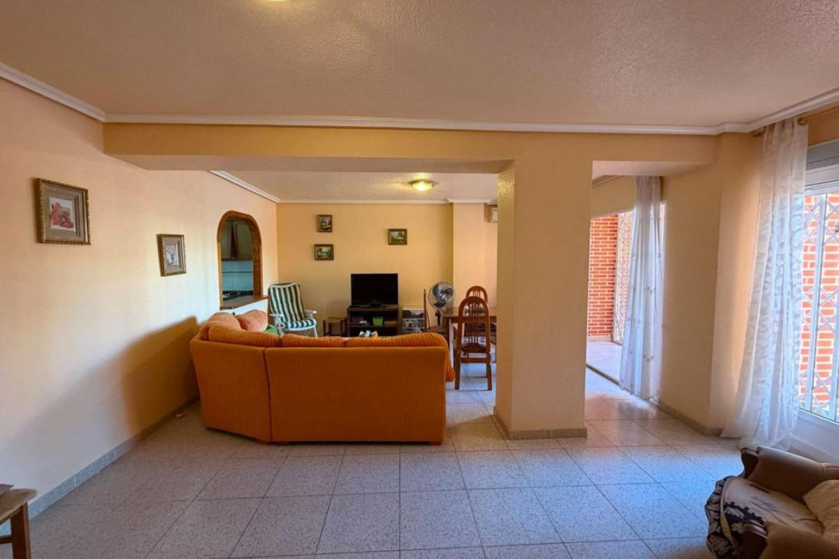 Resale - Apartment  - Torrevieja - torrevieja