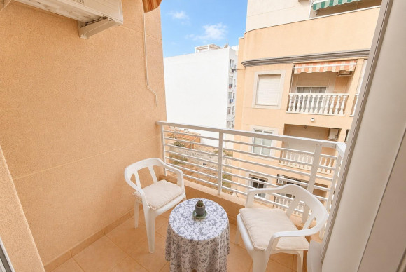 Reventa - Apartamento / piso - Torrevieja - Estacion de autobuses
