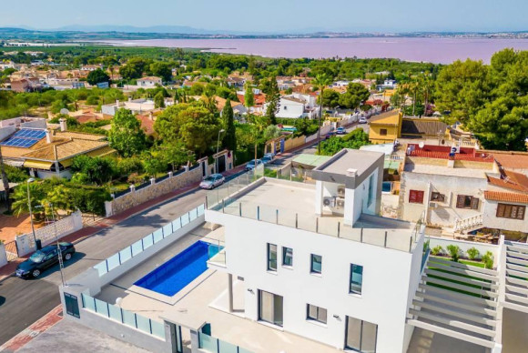 Resale - House - Torrevieja - Los Balcones