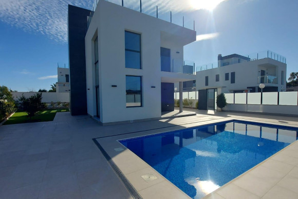 Resale - House - Torrevieja - Los Balcones