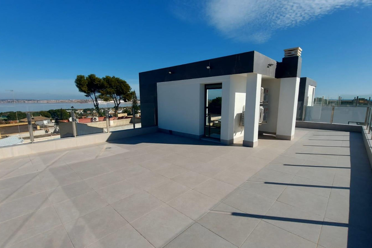 Resale - House - Torrevieja - Los Balcones
