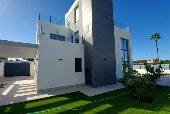Resale - House - Torrevieja - Los Balcones