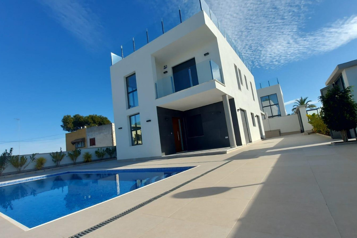 Resale - House - Torrevieja - Los Balcones
