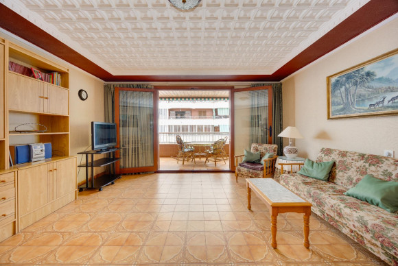 Resale - Apartment  - Torrevieja - Playa del Acequión