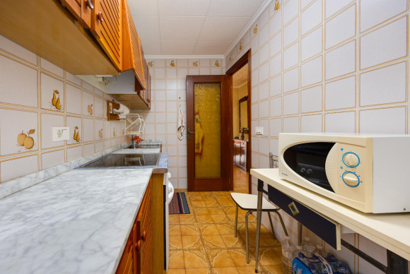 Resale - Apartment  - Torrevieja - Playa del Acequión