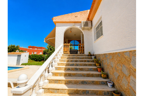Herverkoop - Villa - Torrevieja - La siesta