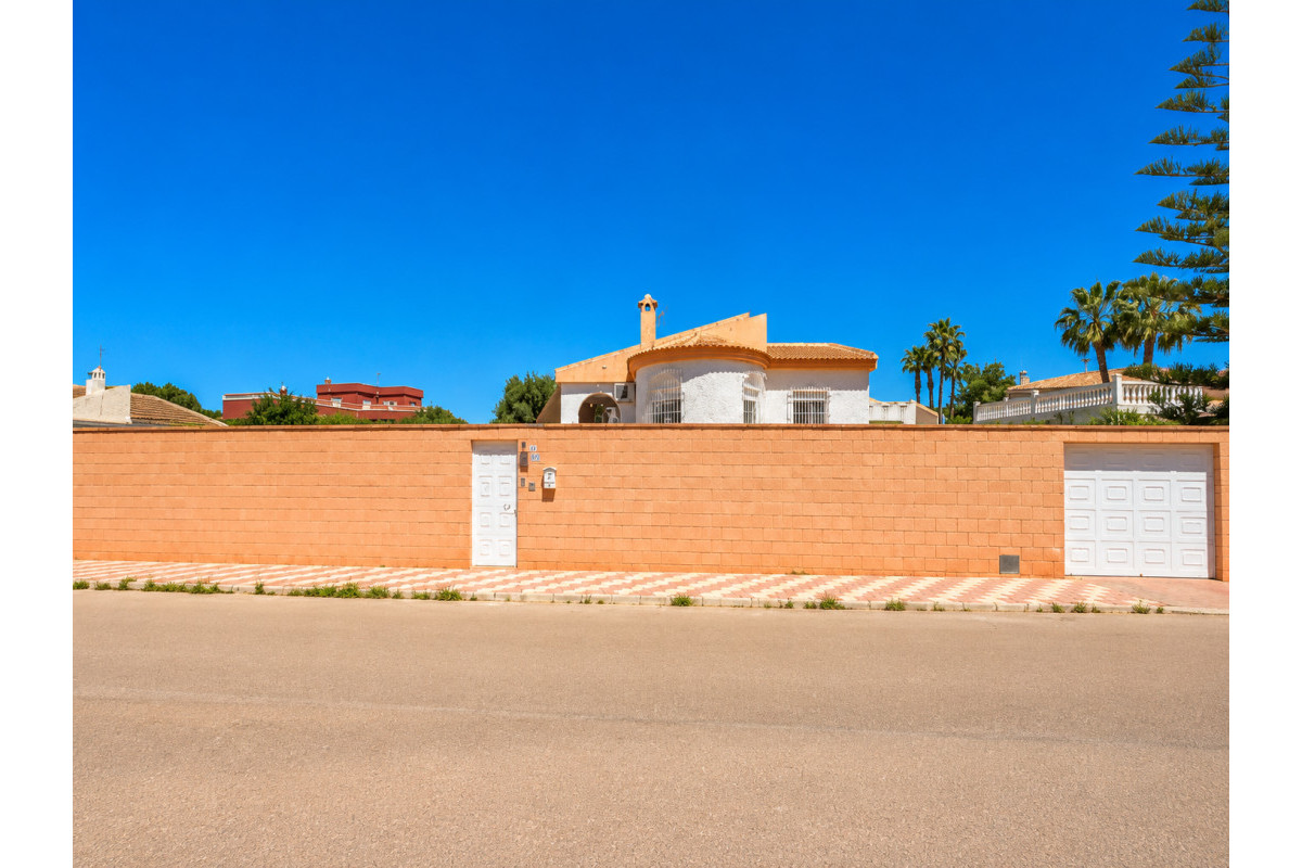Herverkoop - Villa - Torrevieja - La siesta
