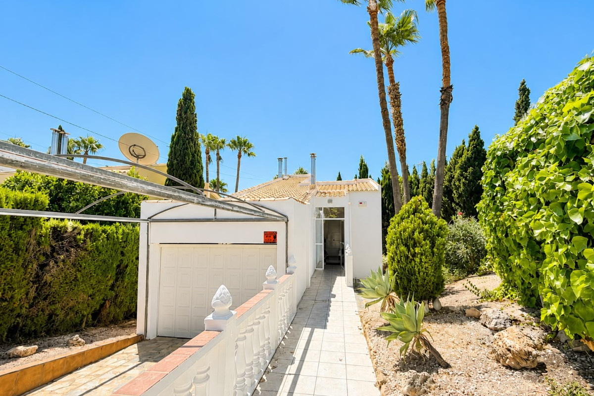 Reventa - Detached Villa - Orihuela Costa - Villamartin