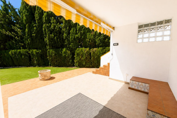 Reventa - Detached Villa - Orihuela Costa - Villamartin