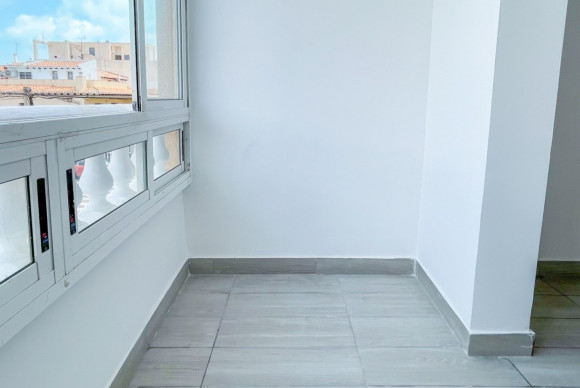 Revente - Appartement - Torrevieja - Torrevieja - Centre